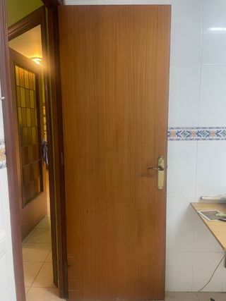 Puerta de madera interior