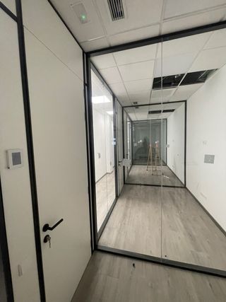 Divisorias de oficina modernas