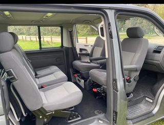 Volkswagen Caravelle 2012