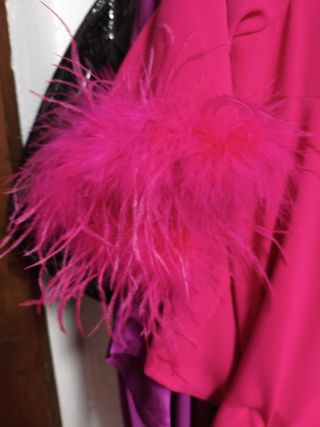 Conjunto fiesta plumas mujer nuevo sin usar 