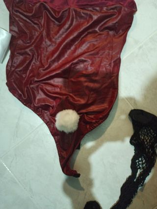 Body coniglietta sexy rosso e nero