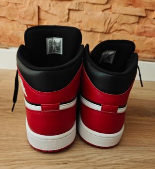 Air Jordan 1 Mid Negro/Rojo/Blanco Talla 44.5