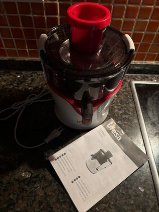 Licuadora Ufesa Activa nueva sin usar.