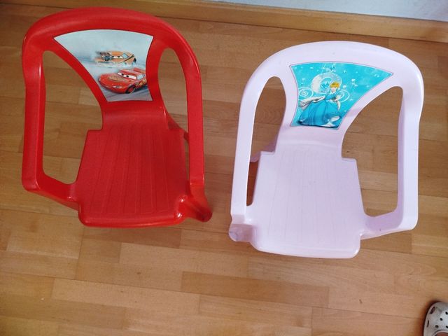 Sillas infantiles de plástico