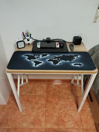 Escritorio madera y hierro