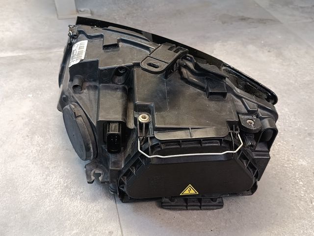 Faro Xenon Audi Derecho completo 8T0941030AK