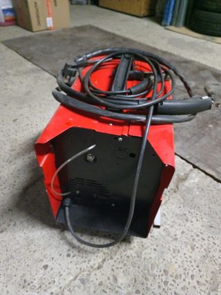 Soldadora de hilo sin gas CEBORA