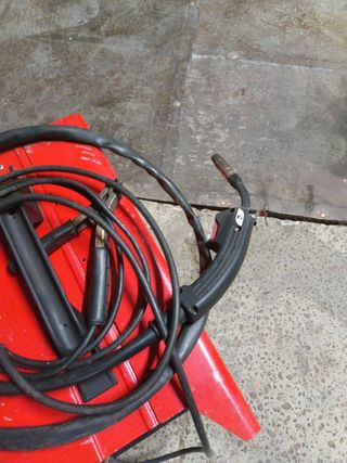 Soldadora de hilo sin gas CEBORA