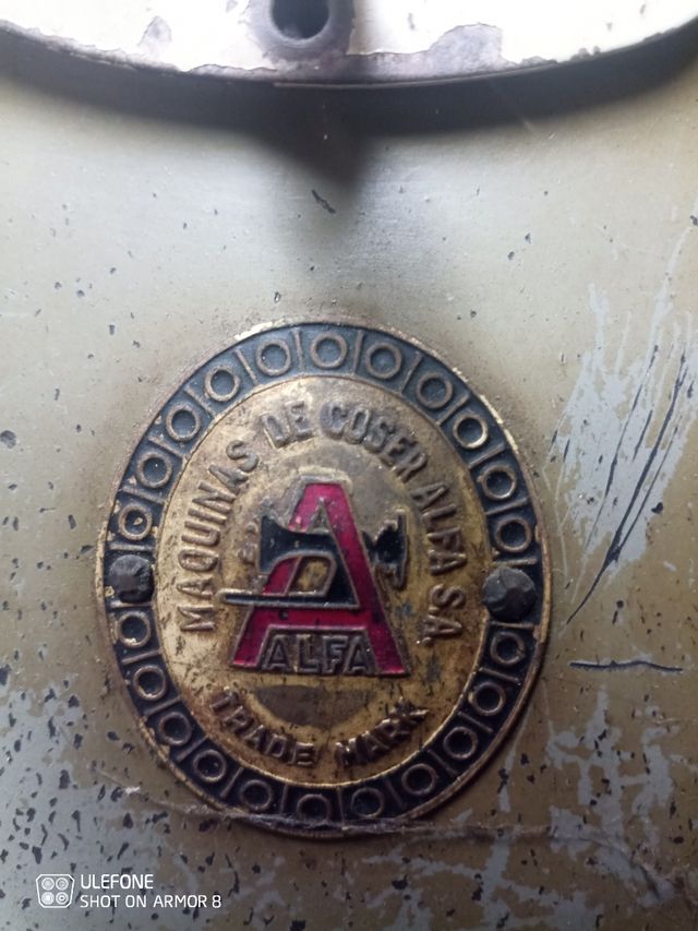 Macchina da cucire Alfa Royale