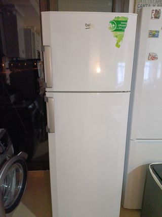 Nevera combi Beko