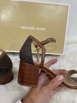 Sandalias Michael Kors Marrones