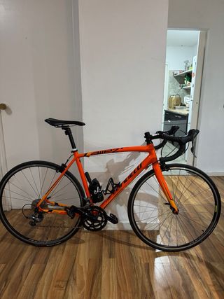 Bicicleta Carretera Specialized Allez Naranja