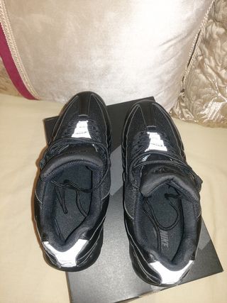 Nike Airmax  95 Negro sin caja usos 1 proba 