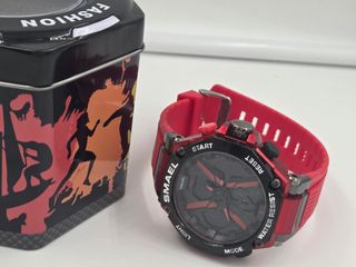 Reloj Deportivo Nuevo en Lata apto agua con luz.