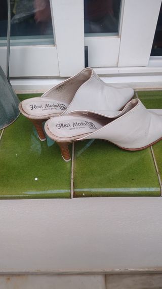 Zapatos de tacón Flexi Moda blancos