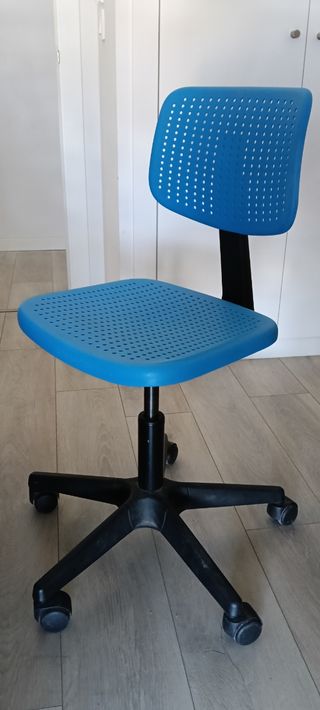 Silla giratoria Ikea azul