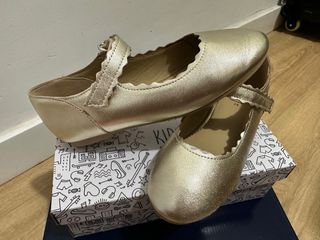 Bailarinas doradas niña