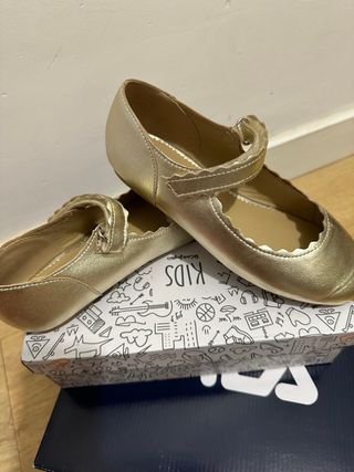 Bailarinas doradas niña
