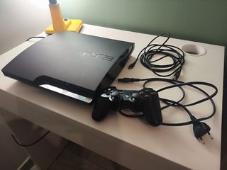 PlayStation 3 Slim 149GB + 4 Giochi