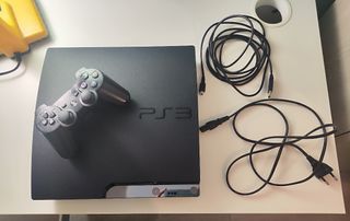 PlayStation 3 Slim 149GB + 4 Giochi