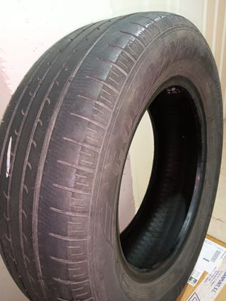 Pareja Neumáticos Goodyear 215/65/16 98H