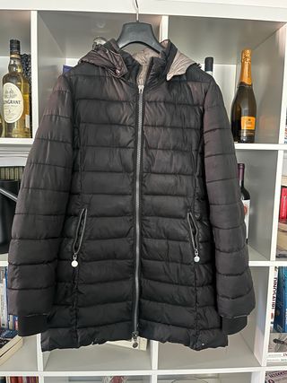 Giubbotto con cappuccio nero donna