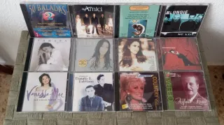 ✅Lote de todo tipo de musica.CDs:Mirar fotos.