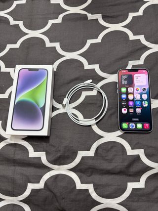iPhone 14 Plus en venta con cable y petaca 