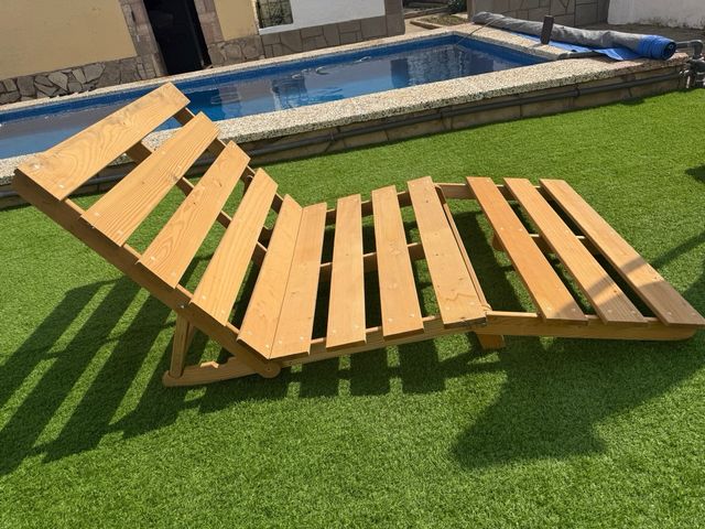 Tumbona de madera para exterior