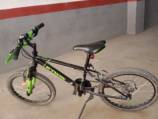 Bicicleta infantil verde