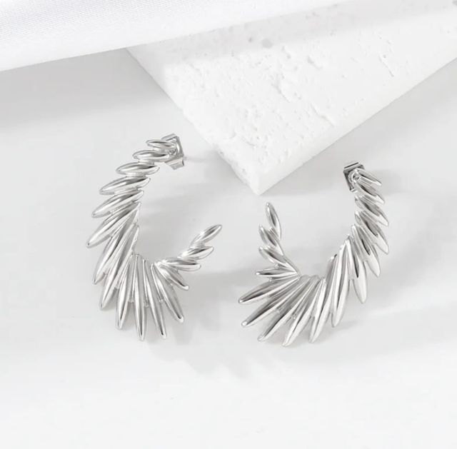 Pendientes Alas de Ángel Plateados de acero