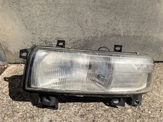 Faro Renault Master / Nissan Primastar / Opel Mova