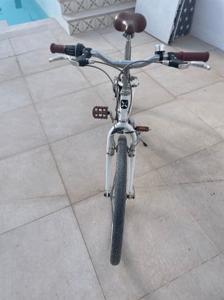 Bicicleta Btwin Blanca y Marrón