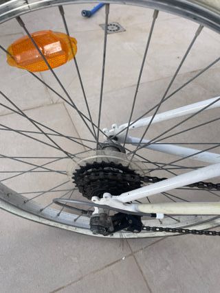 Bicicleta Btwin Blanca y Marrón