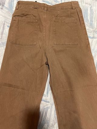 Pantalón vaquero marrón, ancha 