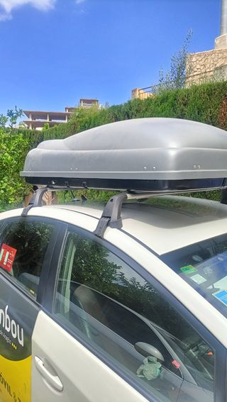 Baúl y barras portaequipajes Toyota Prius