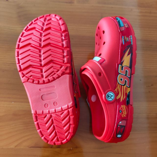 Zuecos tipo Crocs Rayo McQueen nuevos.