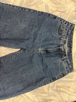 Pantalón vaquero azul oscuro ancho
