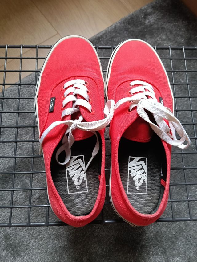 Vans Authentic color Rojo Talla 38