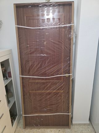 Se monta puertas de entrada y de paso
697466586