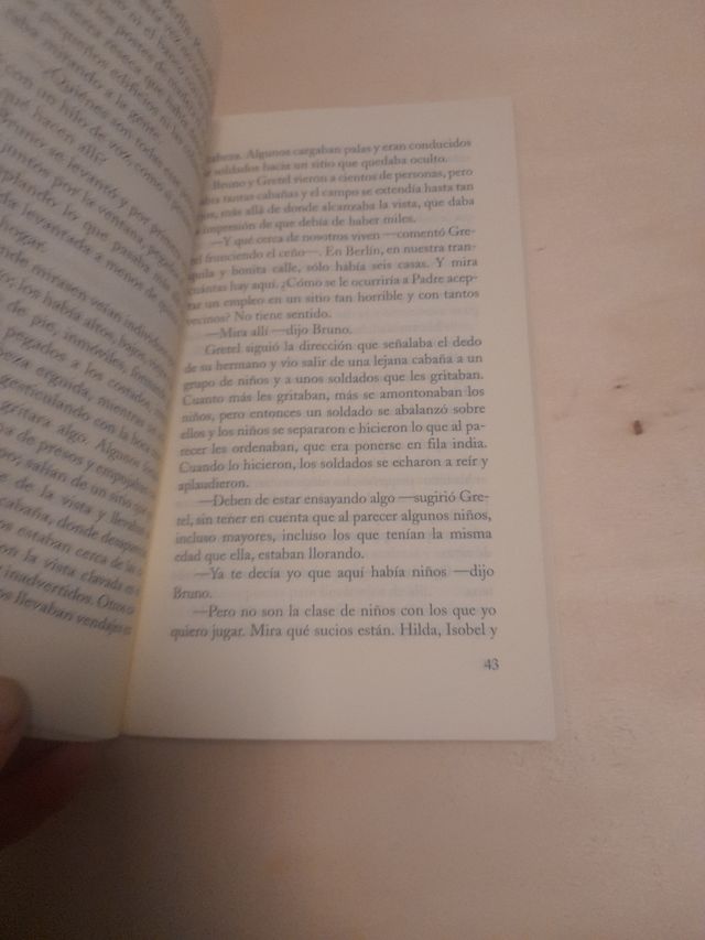 El niño con el pijama de rayas/ The Boy in the ...