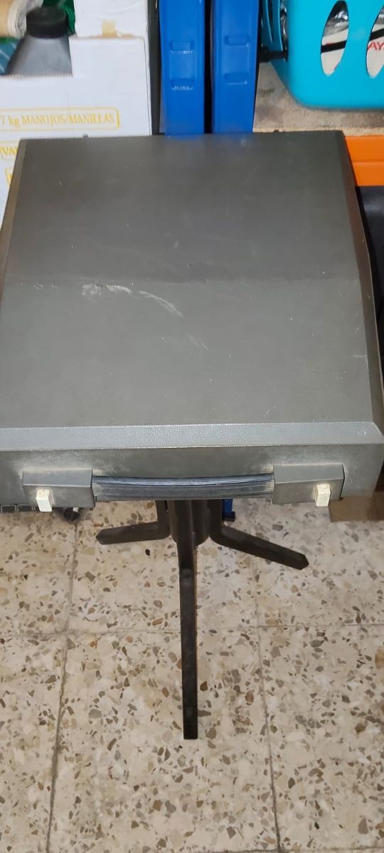 Máquina de escribir Seville 4000