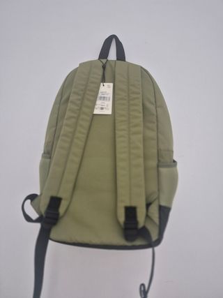 Mochila Pepe Jeans verde y negra