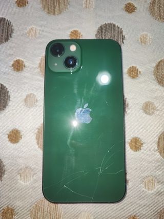 iPhone 13 - Batería 90% 