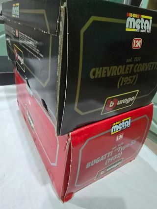 Burago 1:24 lotto di 4 Ford, Bugatti, Jaguar, corv
