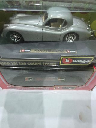 Burago 1:24 lotto di 4 Ford, Bugatti, Jaguar, corv