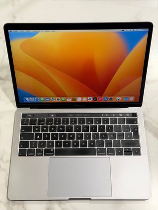 Apple MacBook Pro 13” 256/8GB Touch Bar 2018