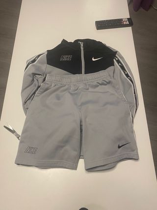 Conjunto Nike Gris y Negro