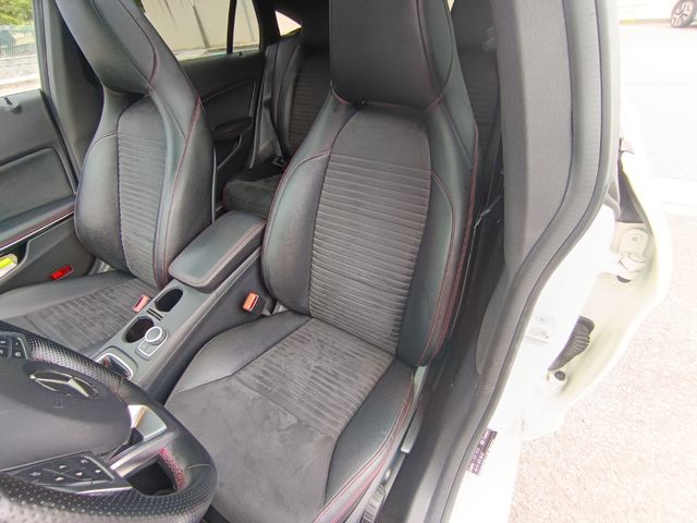 Mercedes-Benz Clase CLA 2015