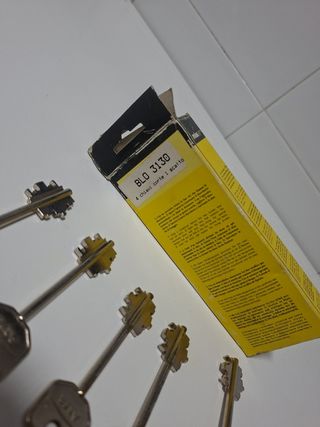 Bombín Mial Atra con 5 llaves